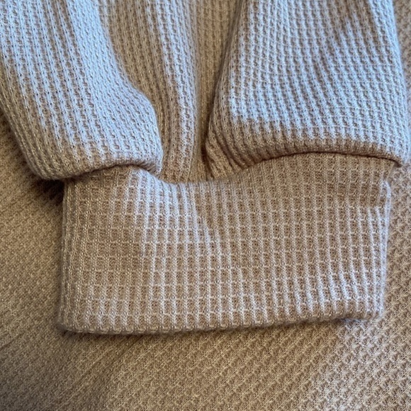 SHEIN 6 button Long sleeve - Picture 6 of 9